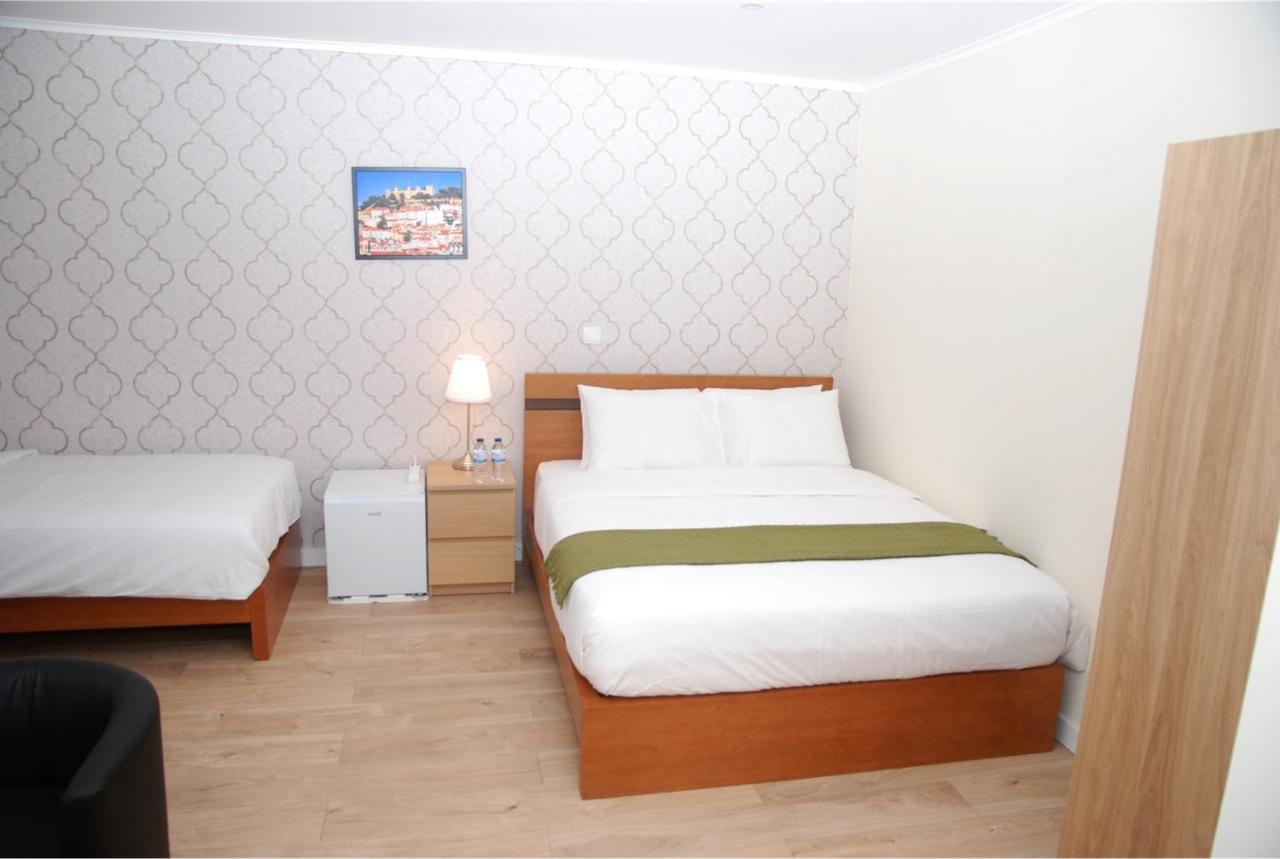 Amor Lisboa Hostel Extérieur photo