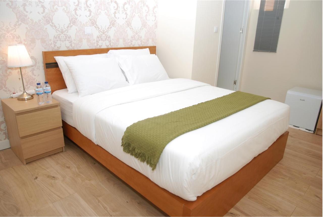 Amor Lisboa Hostel Extérieur photo